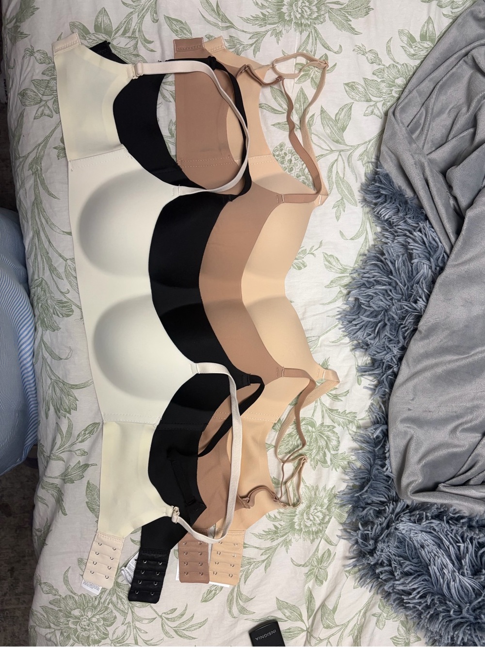 SHEIN 4-Pack Seamless Wireless Bras - Black, Nude, Ivory